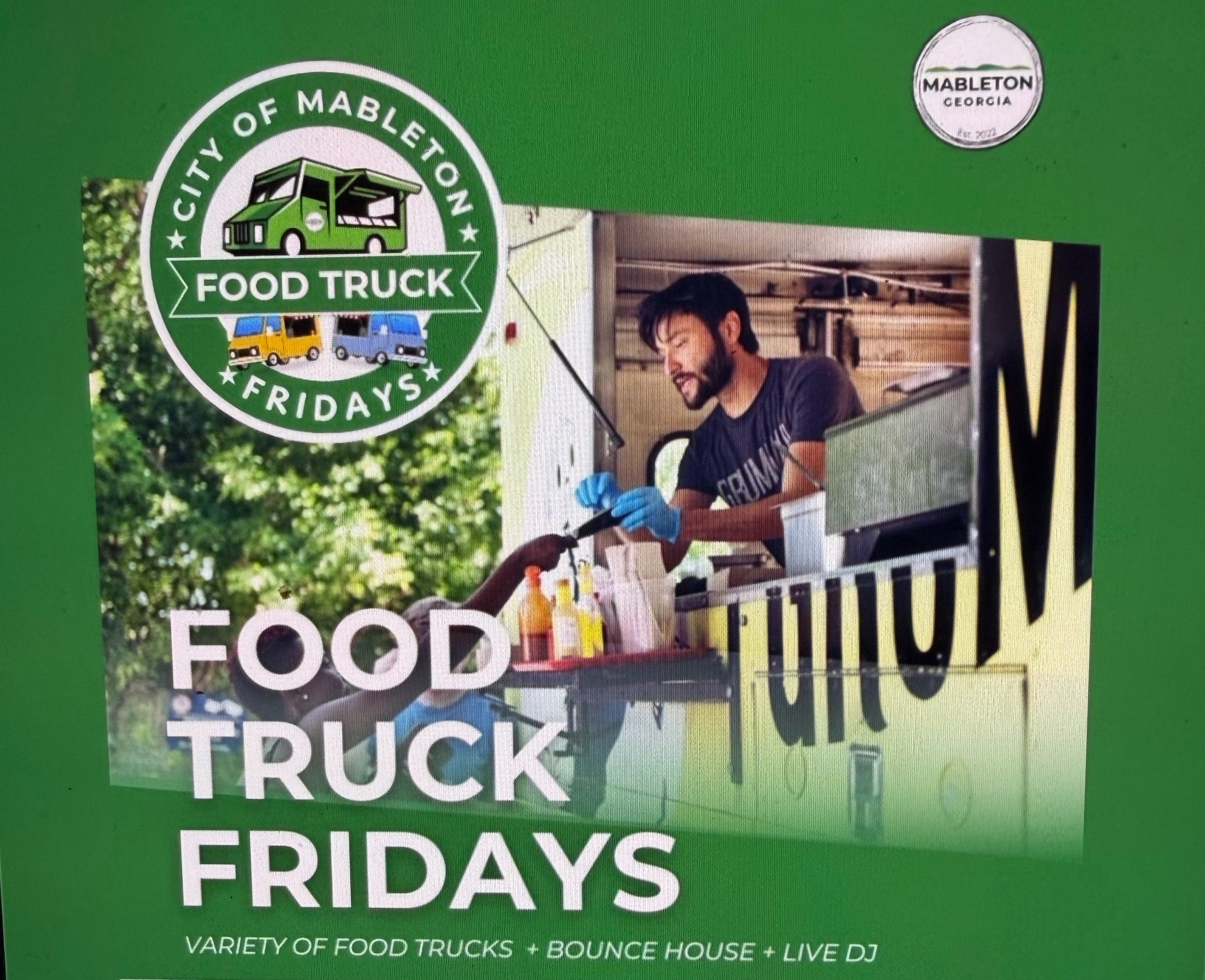 FOOD TRUCKS FRIDAYS